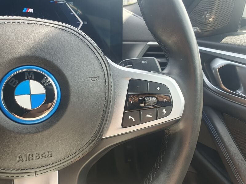 More views of BMW i4
