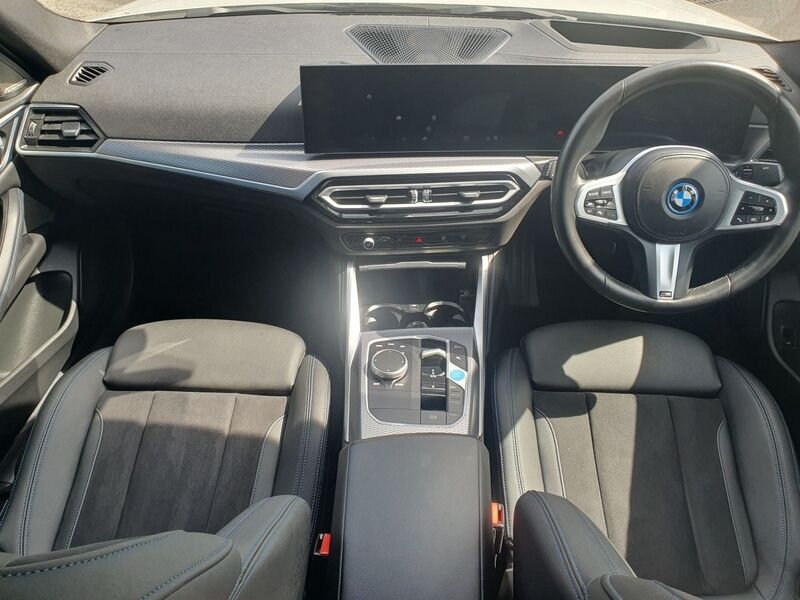 More views of BMW i4