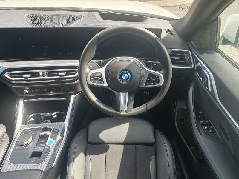 More views of BMW i4