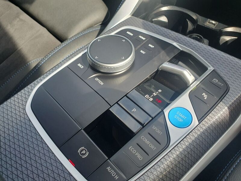 More views of BMW i4