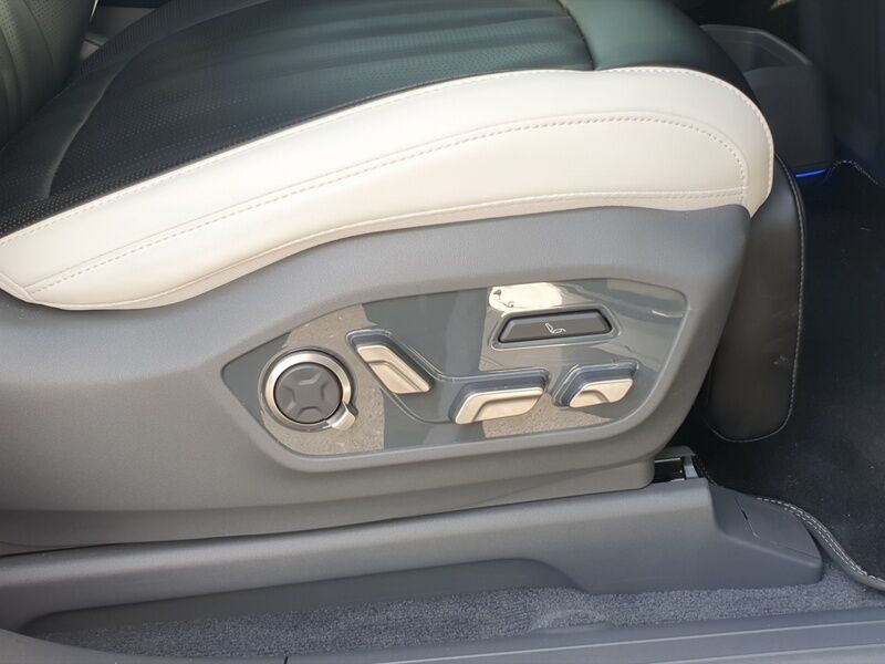 More views of Kia EV9