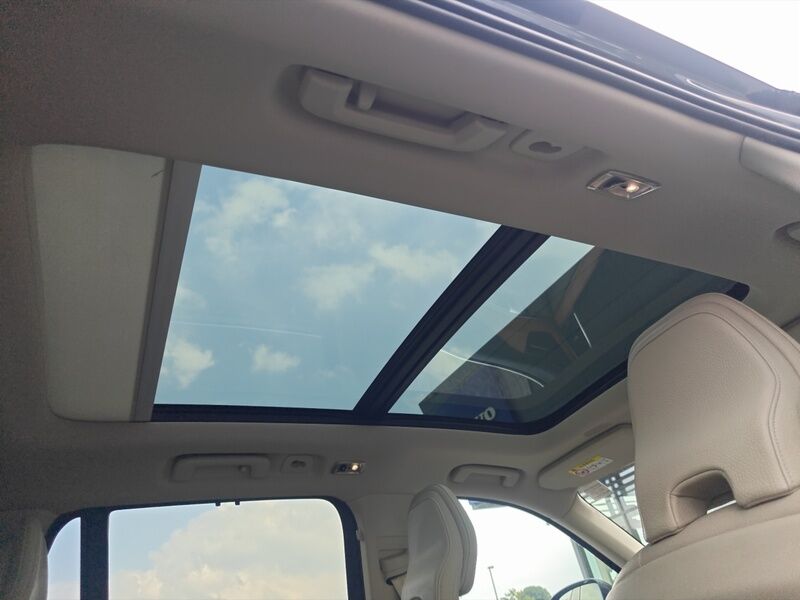 More views of Volvo XC90