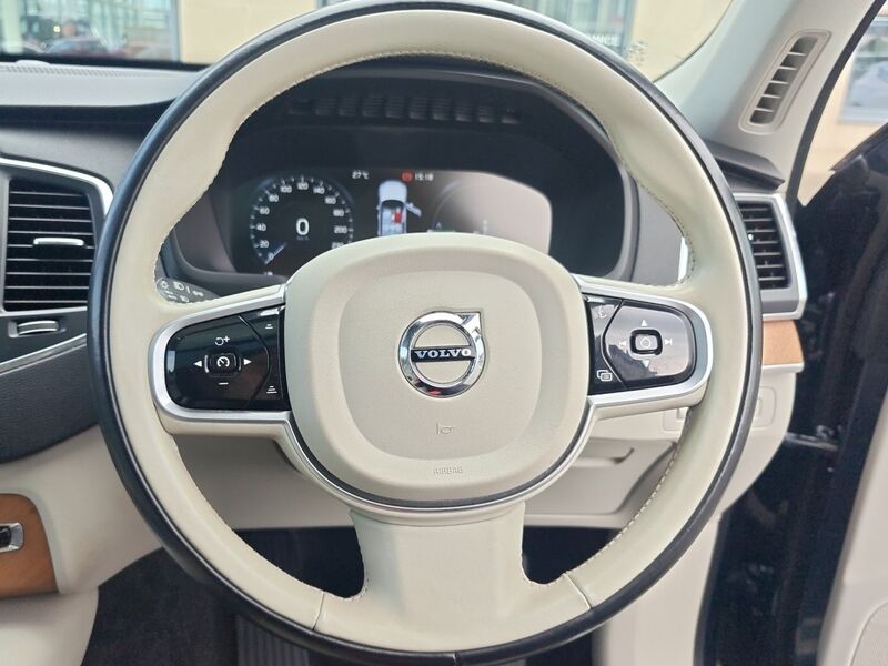 More views of Volvo XC90