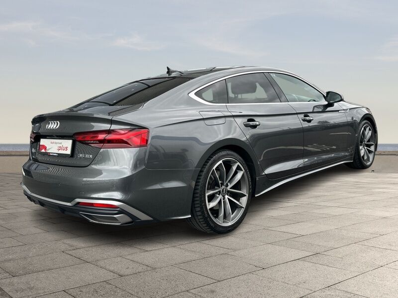 More views of Audi A5