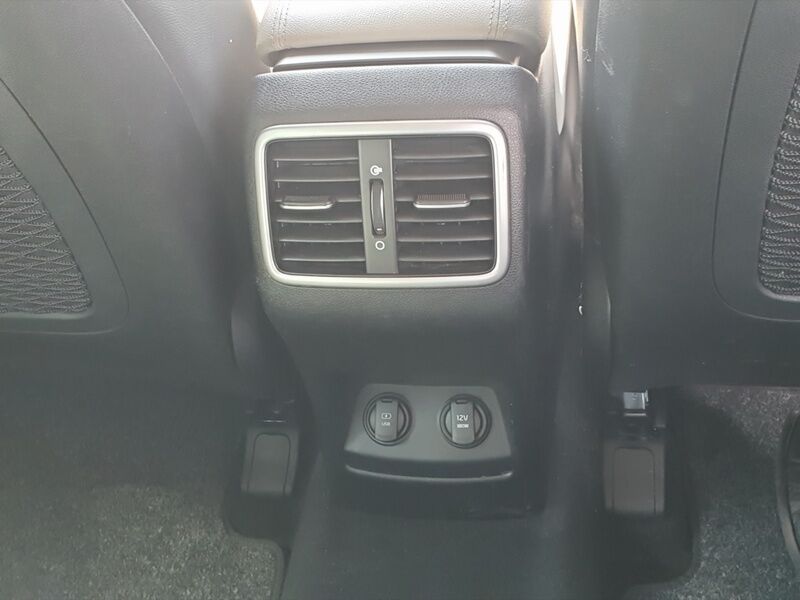 More views of Kia Sportage