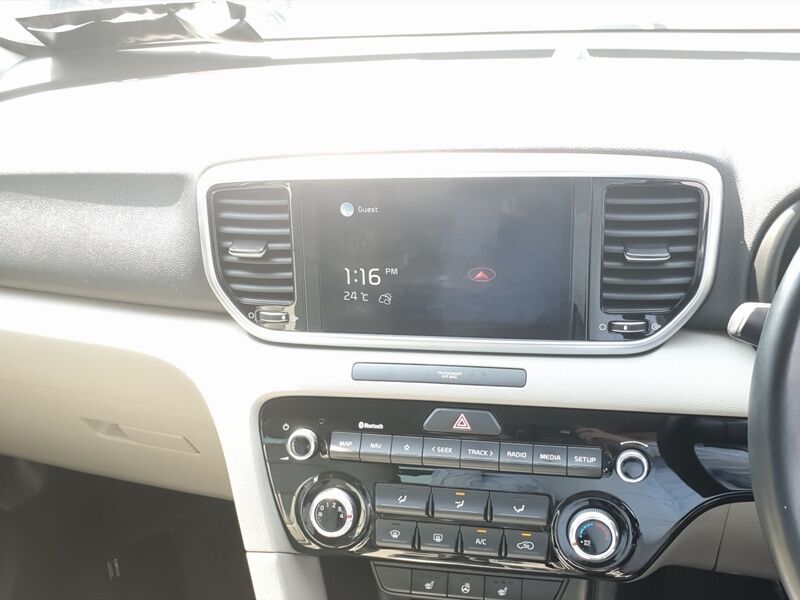 More views of Kia Sportage