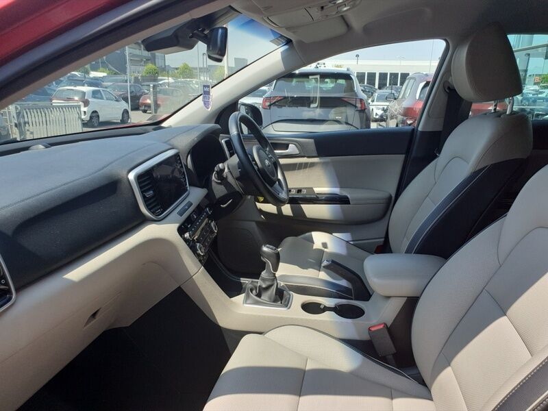 More views of Kia Sportage