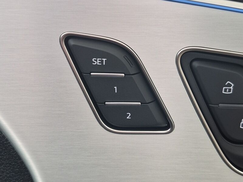 More views of Audi Q8