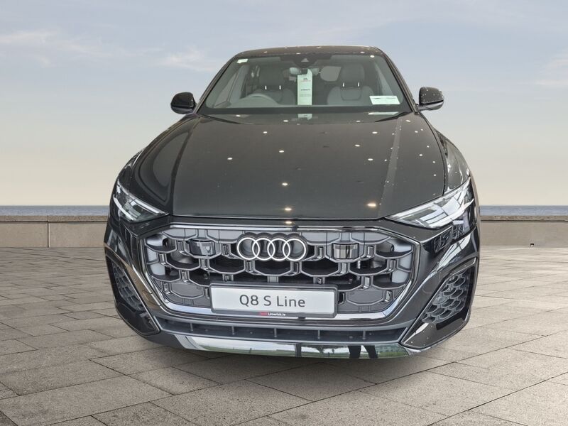 More views of Audi Q8