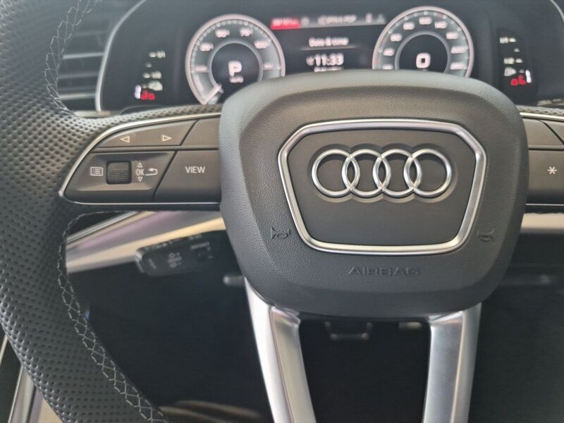 More views of Audi Q8