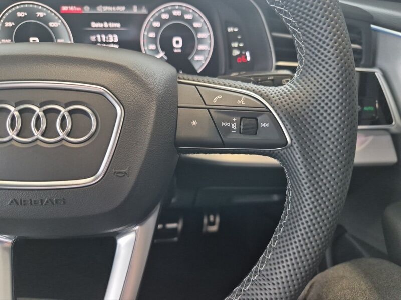 More views of Audi Q8