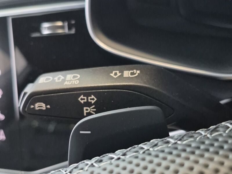 More views of Audi Q8