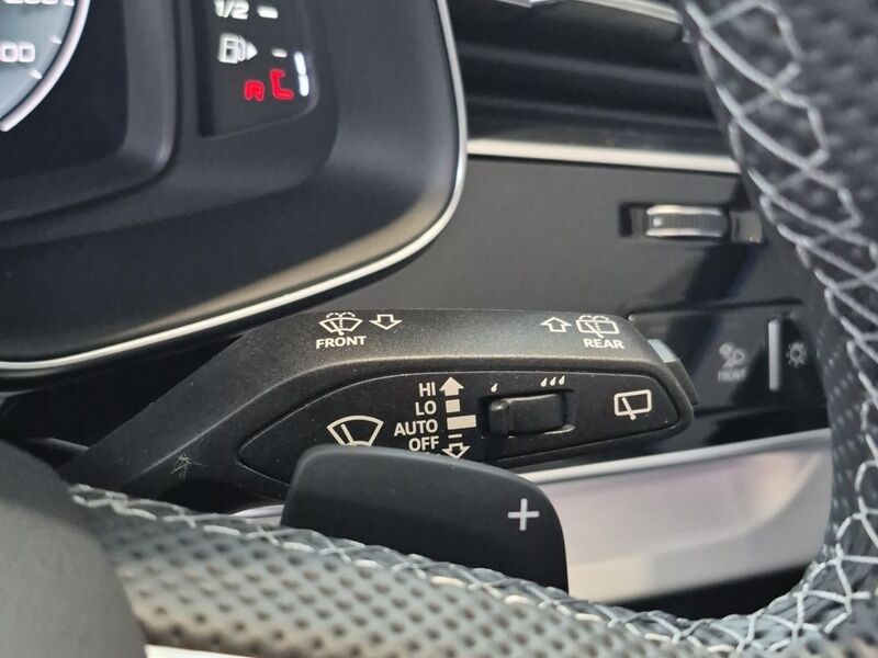 More views of Audi Q8