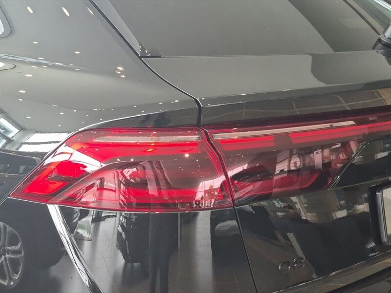 More views of Audi Q8