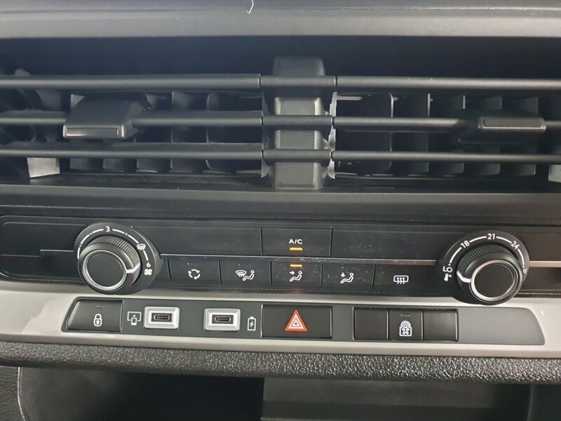 More views of Citroen Spacetourer