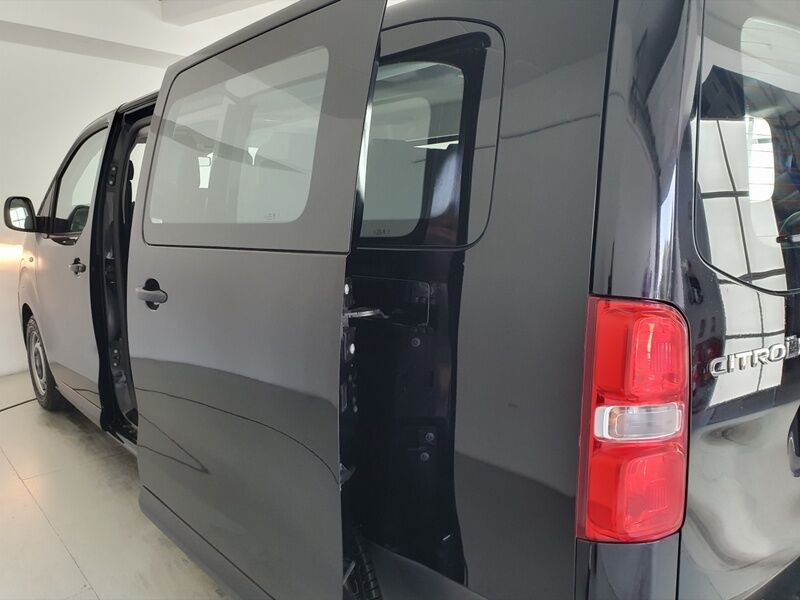 More views of Citroen Spacetourer