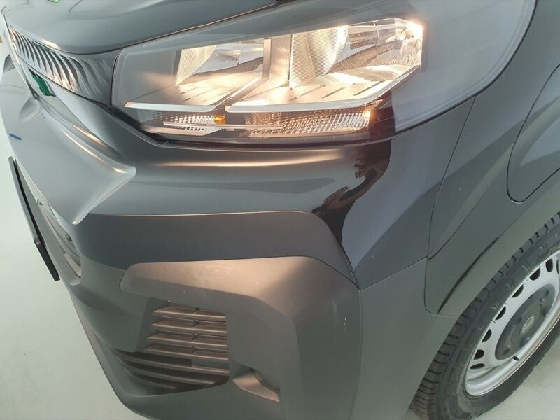 More views of Citroen Spacetourer