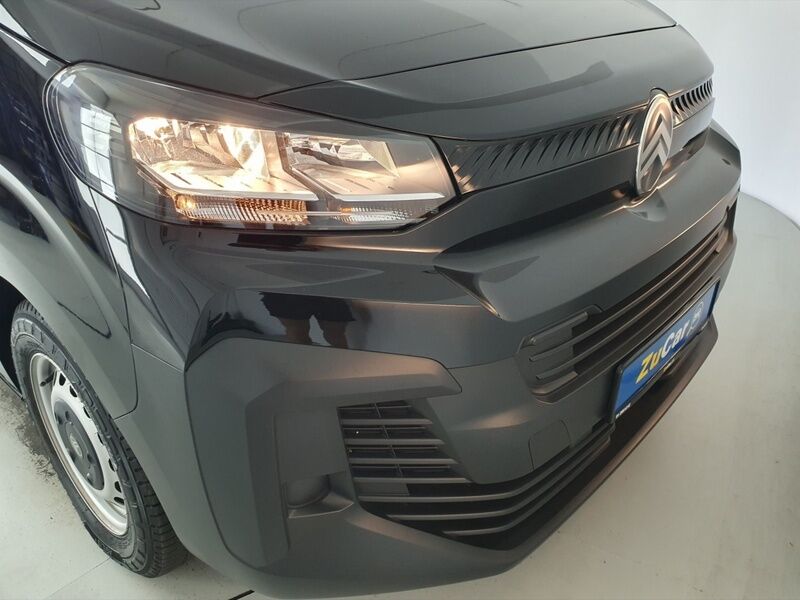 More views of Citroen Spacetourer