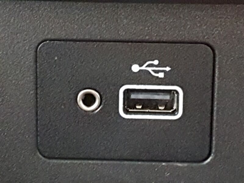 More views of Nissan Leaf