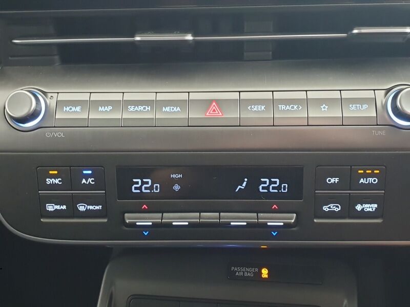 More views of Hyundai KONA