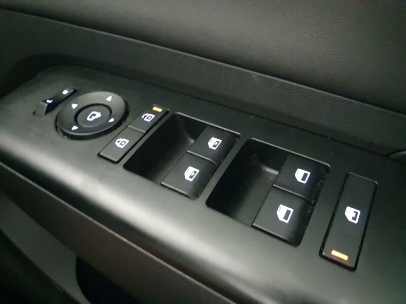 More views of Hyundai KONA