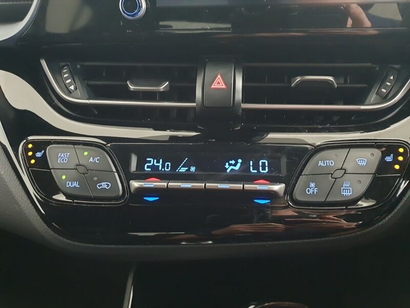 More views of Toyota C-HR