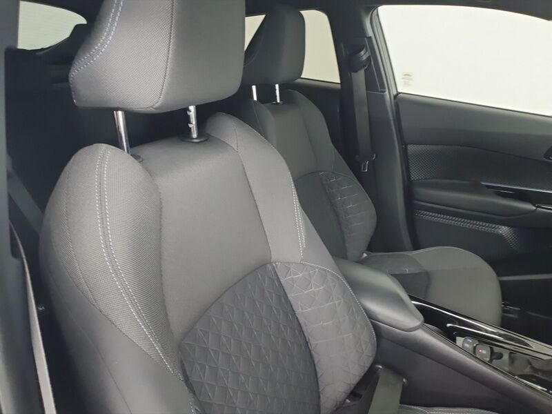 More views of Toyota C-HR