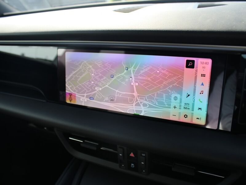 More views of Porsche Macan