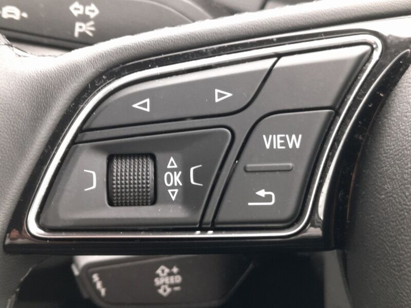 More views of Audi Q2