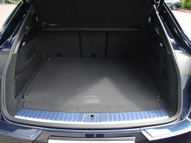 More views of Porsche Cayenne