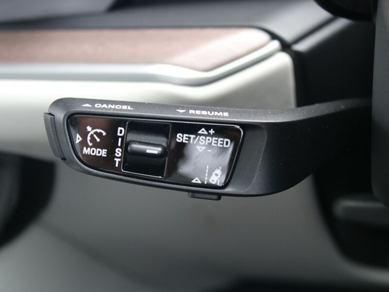 More views of Porsche Cayenne