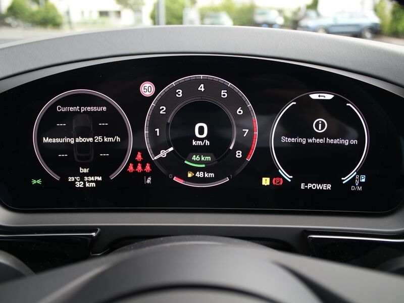 More views of Porsche Cayenne