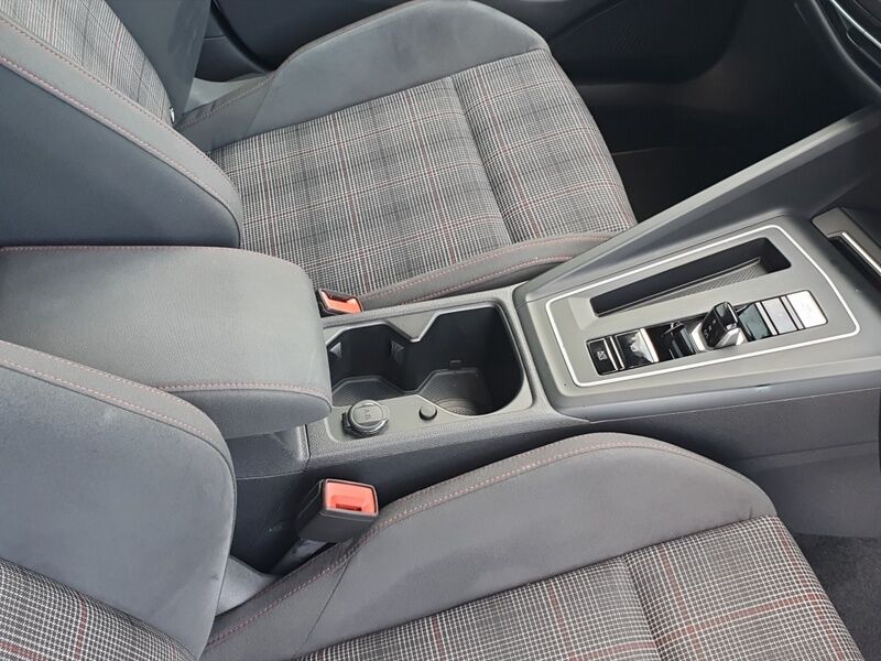 More views of Volkswagen Golf