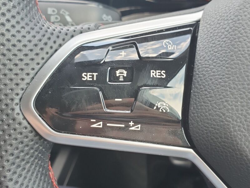 More views of Volkswagen Golf