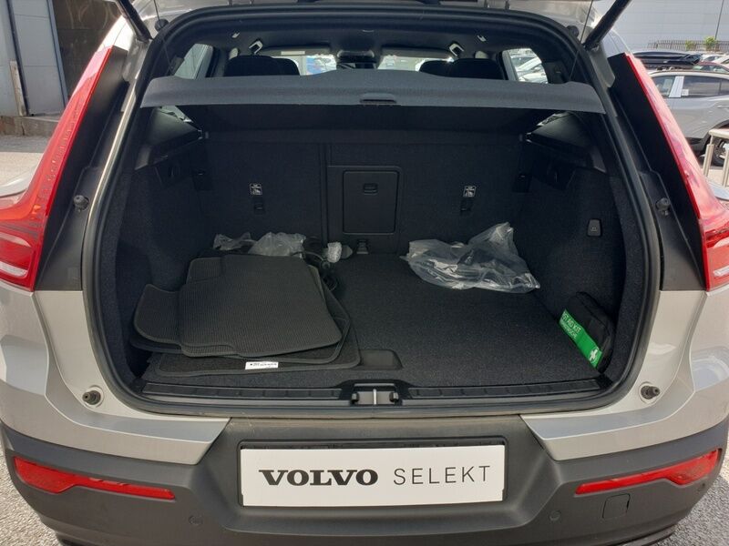 More views of Volvo XC40