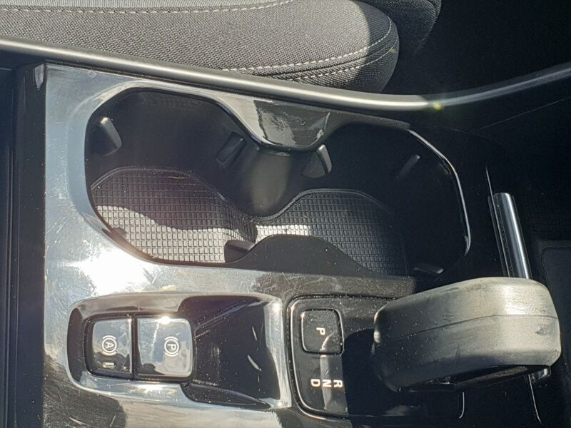 More views of Volvo XC40