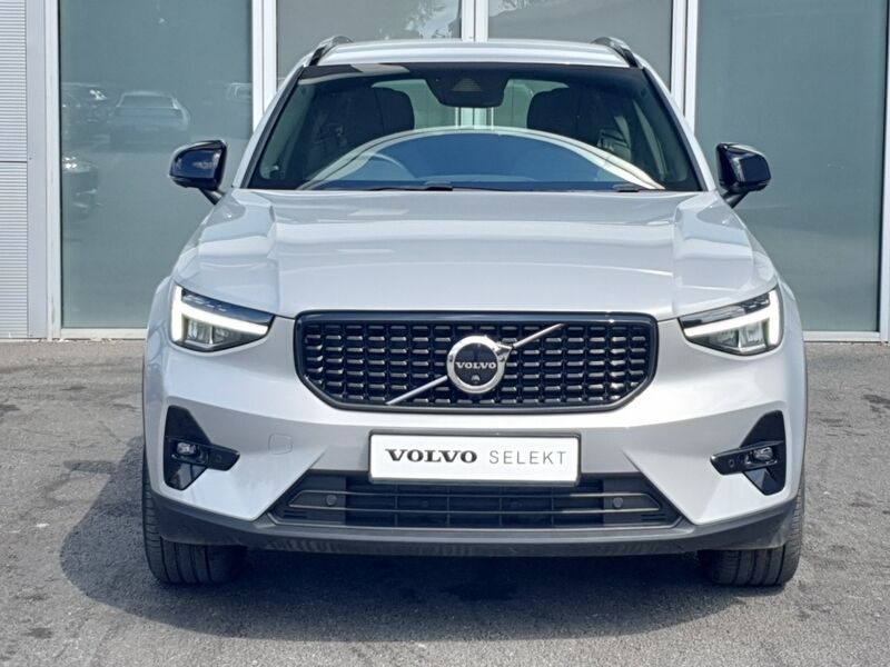 More views of Volvo XC40