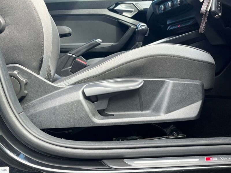 More views of Audi A1