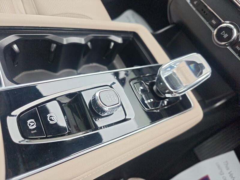More views of Volvo XC90