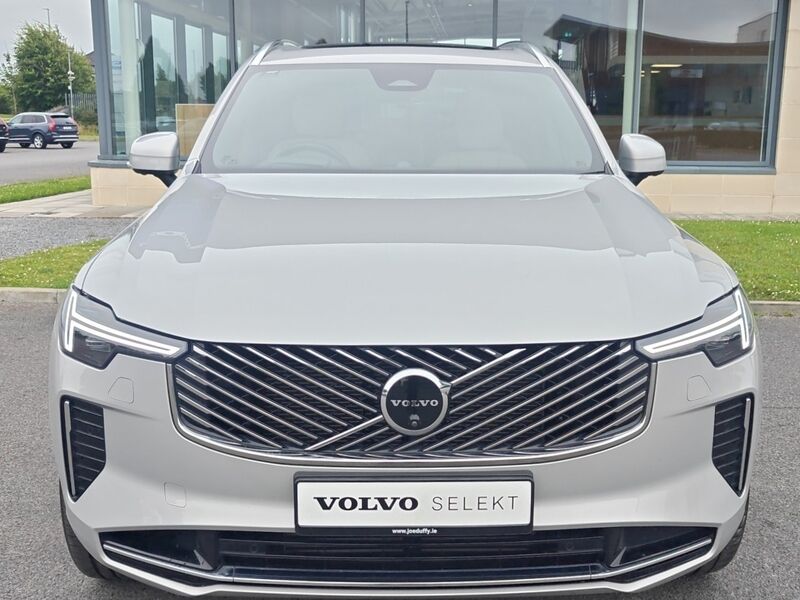 More views of Volvo XC90