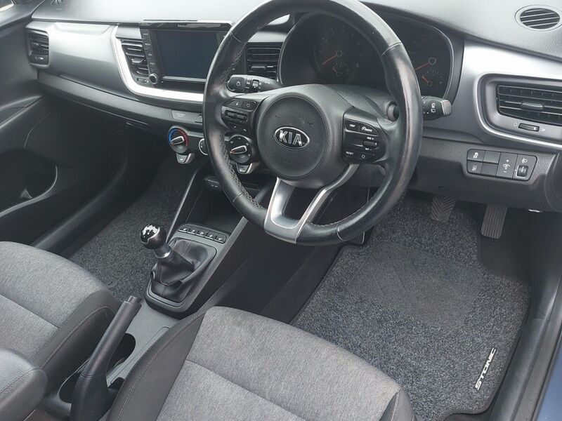 More views of Kia Stonic