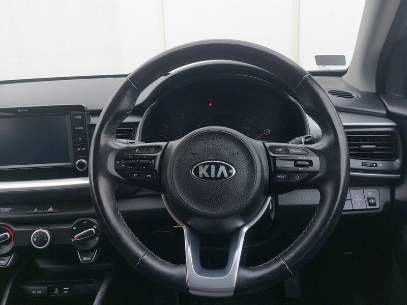 More views of Kia Stonic