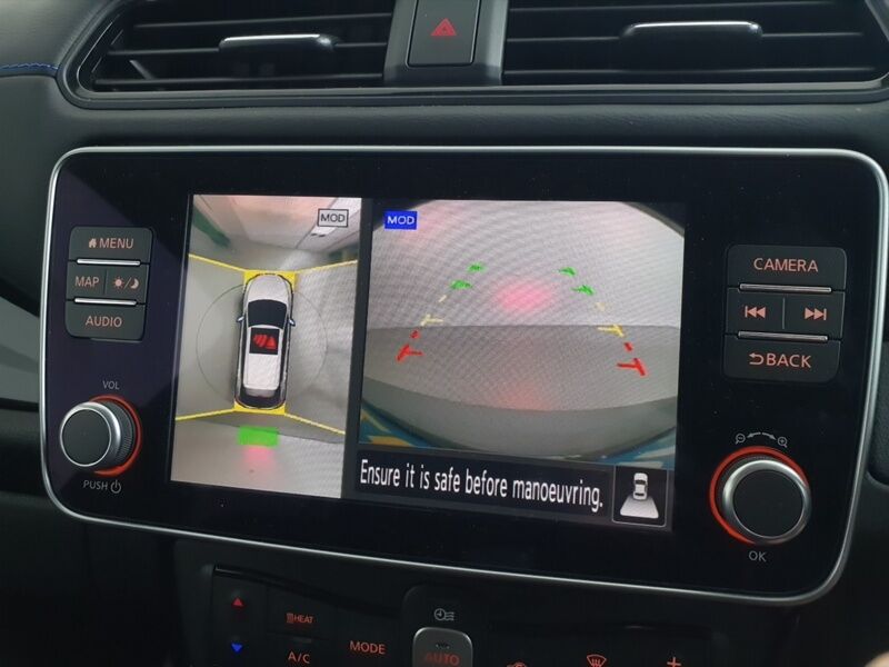 More views of Nissan Leaf