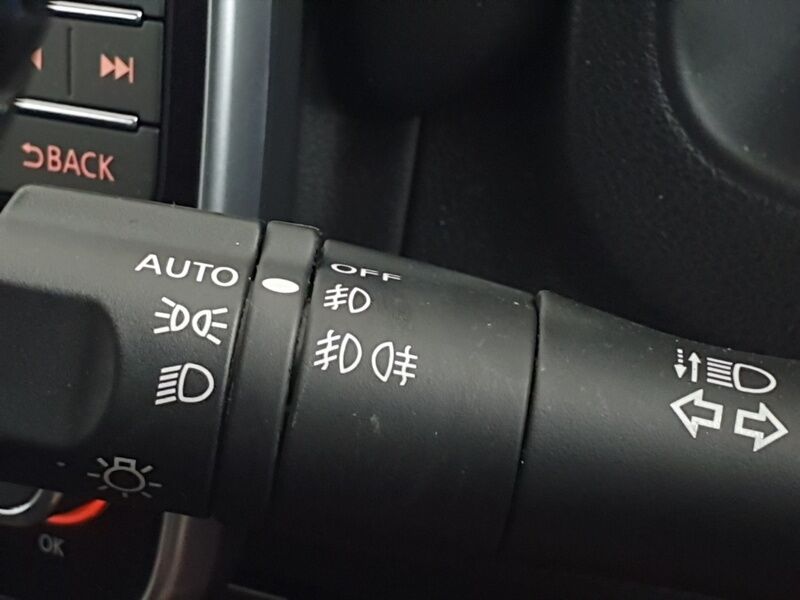 More views of Nissan Leaf