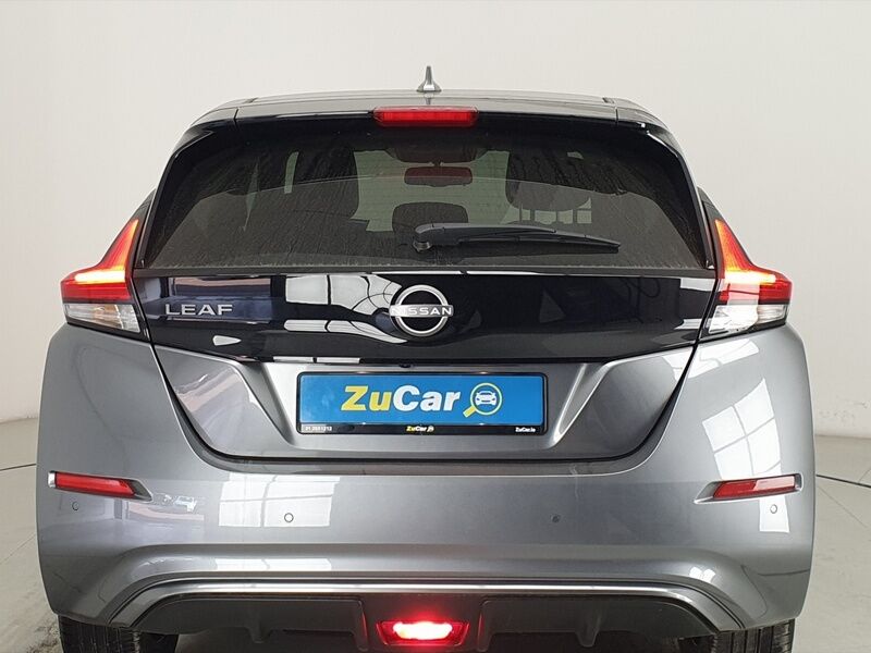 More views of Nissan Leaf
