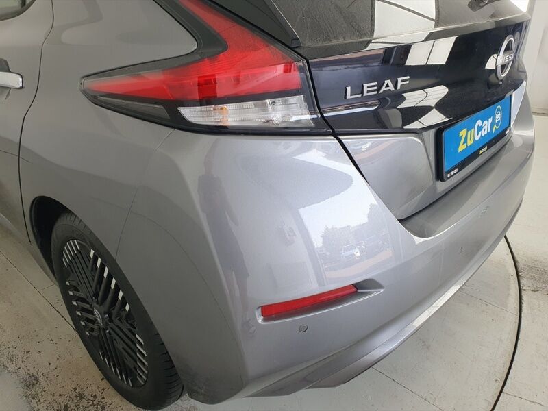 More views of Nissan Leaf