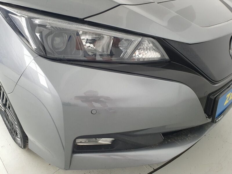 More views of Nissan Leaf