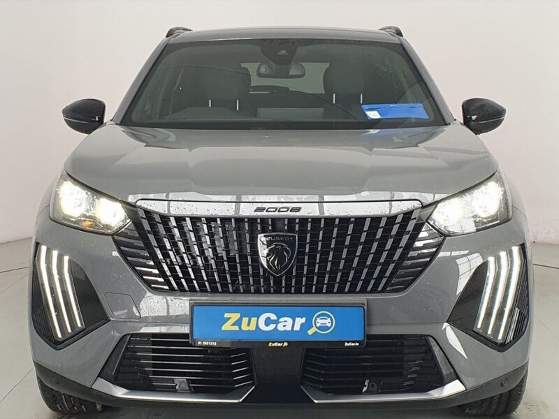 More views of Peugeot 2008