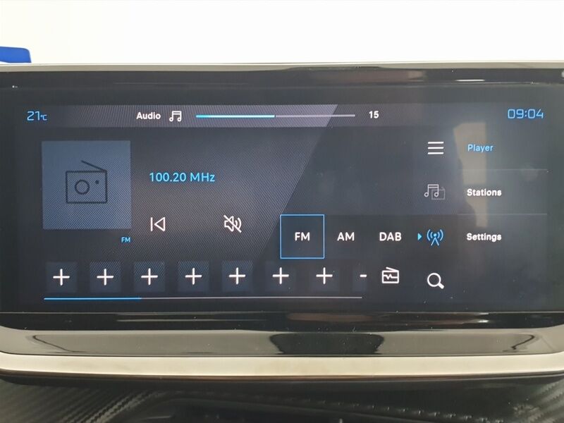 More views of Peugeot 2008