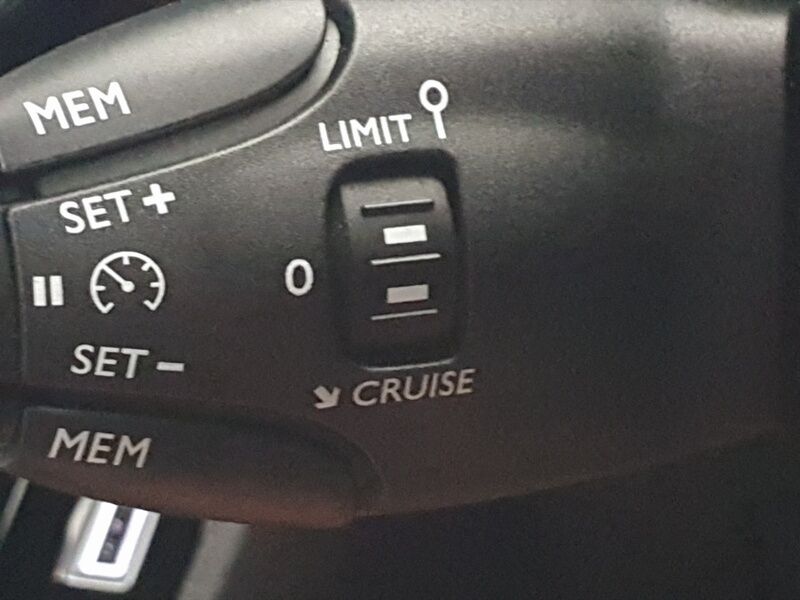 More views of Peugeot 2008